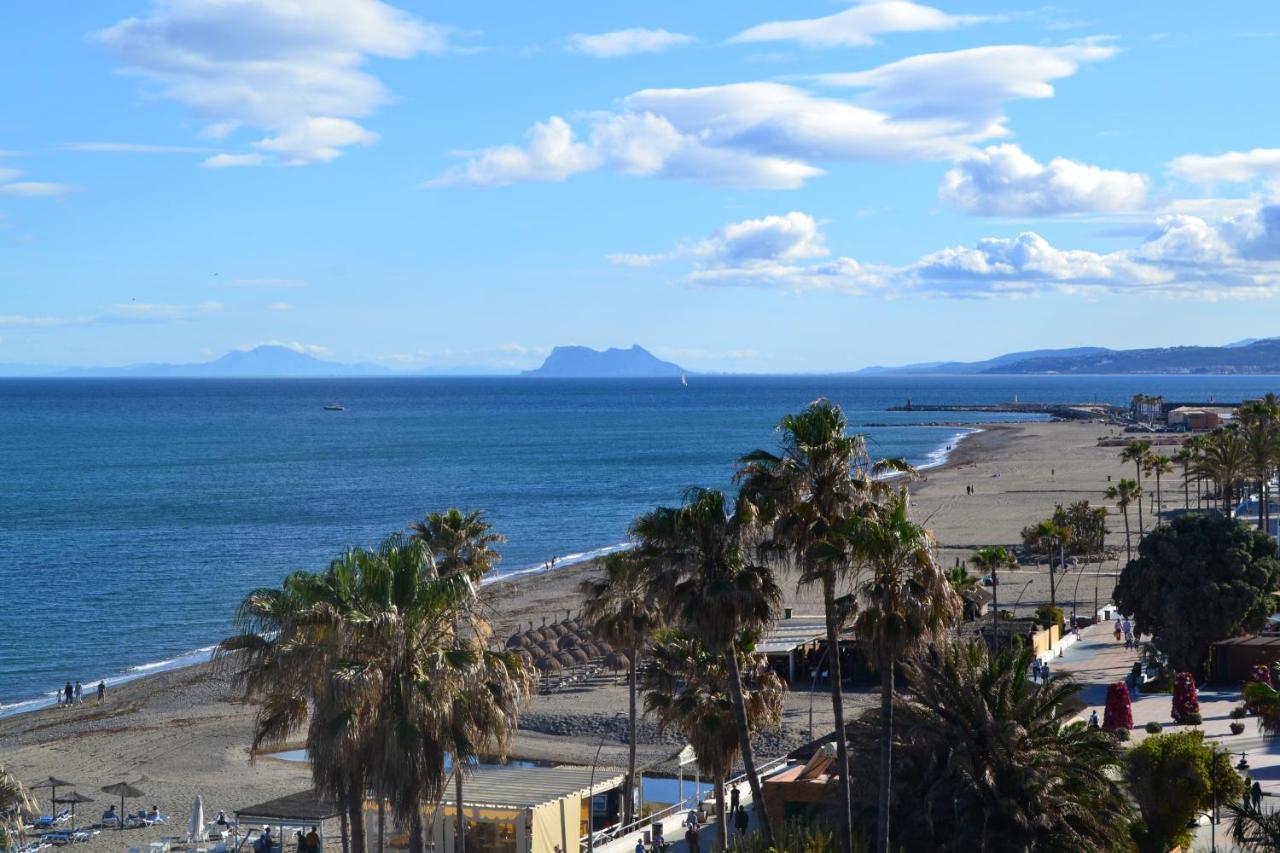 Sunnypalms - Beachfront Penthouse With Stunning Sea View Естепона Екстер'єр фото